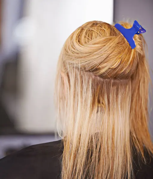 Woman Ready Hair Care Salon Back Keratin Treatment Dye Grooming — Stock Photo, Image