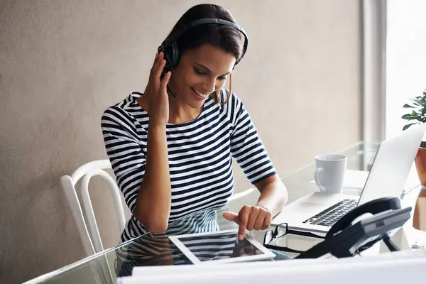 Woman Home Office Technology Headset Listening Podcast While Working Tablet — Stock Photo, Image