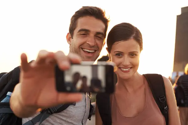 Outdoor Selfie Happy Couple Hiking Travel Vacation Memory Holiday Sightseeing — Stock Photo, Image