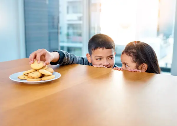 Home Brother Sister Kitchen Biscuits Siblings Together Boy Girl Morning — Stock Photo, Image