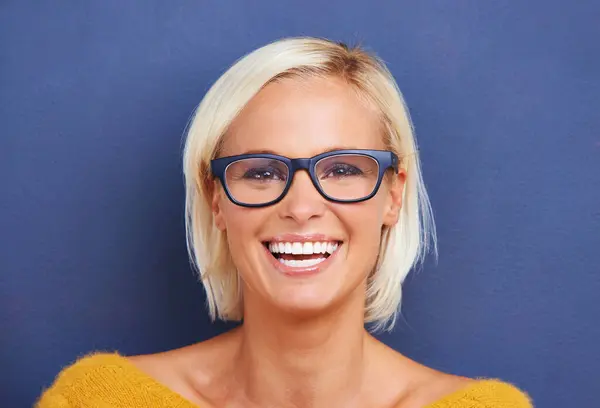 Gelukkige Vrouw Portret Bril Voor Gezichts Oogverzorging Slim Intelligent Met — Stockfoto