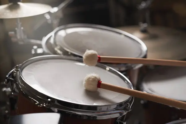 Tambur Kit Interpretarea Muzicii Instrument Pentru Concert Creativitate Talent Scenă — Fotografie, imagine de stoc