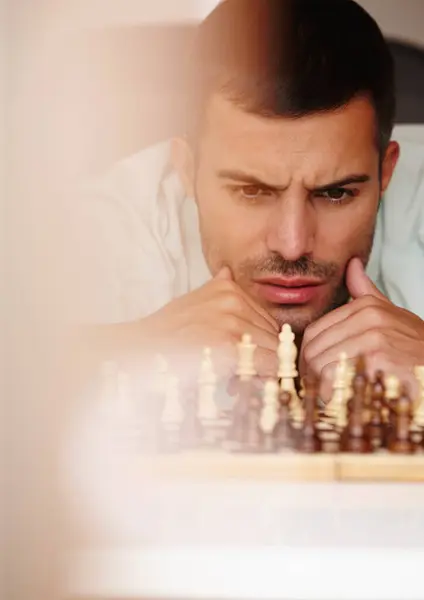 Chess Man Thinking Strategy Stressed Problem Solving Games Concentration Face — Stock Photo, Image