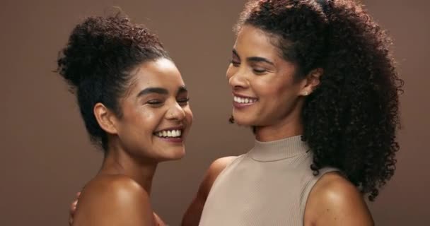 Nők Barátok Arc Szépség Bizalom Stúdió Vagy Kozmetikai Smink Egészséges — Stock videók