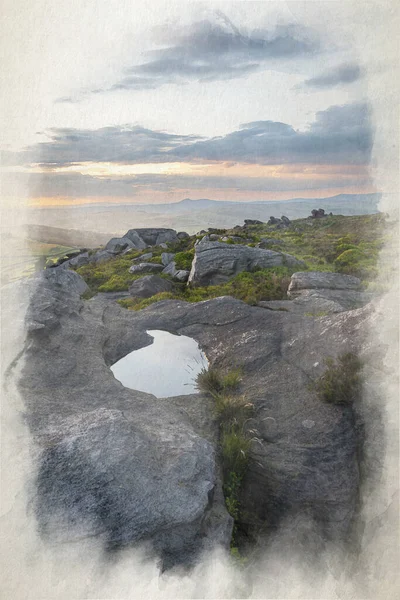 英国スタッフォードシャー州のピーク地区国立公園のローチで日没の大気田園風景デジタル水彩画 — ストック写真