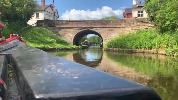 Pov Footage Houseboat Canal Barge Travelling Shropshire Union Canal Waterway — Stock Video