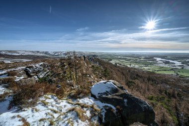 Kırsal bir Peak İlçe Ulusal Parkı kış manzarası. Hamamböcekleri filmindeki Hen Bulutu 'nun panoramik görüntüsü.