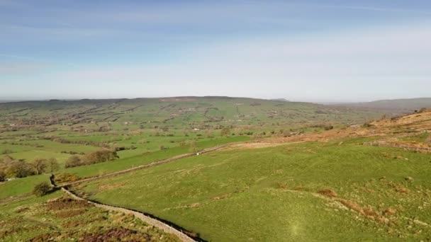 Panning Aerial Drone Footage Roaches Peak District National Park Staffordshire — Stock Video