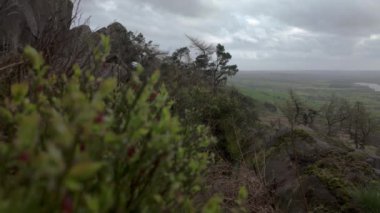 İngiltere 'nin Staffordshire, İngiltere' deki Peak District Ulusal Parkı 'nda İngiliz kırsalının çekimini yapıyoruz..