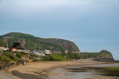 Little Orme ve Penrhyn Körfezi, sahil ve deniz önü, Galler, İngiltere.