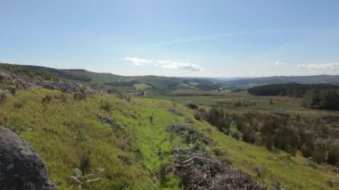 Stanage Edge in the Peak District Ulusal Parkı, İngiltere.