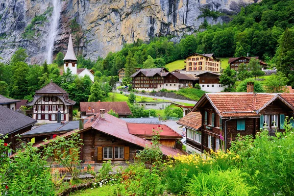 Vila Lauterbrunnen Destino Turístico Popular Bernese Oberland Suíça Famosa Por — Fotografia de Stock
