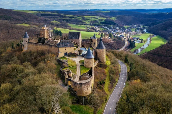 Letecký Pohled Středověký Hrad Bourscheid Největší Hrad Lucemburském Vévodství — Stock fotografie