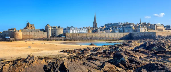 Panoramatický Výhled Historické Zděné Město Malo Pobřeží Atlantiku Bretani Francie Stock Fotografie