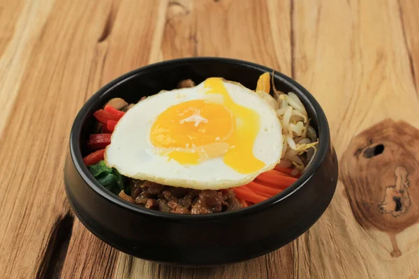 Bibimbap Sunny Side Egg Wooden Background Traditional Korean Mixed Rice — 스톡 사진