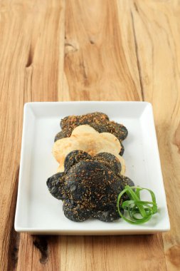 Isi Sirki Baharatı, Tapioca unundan yapılmış Baharatlı Tavuk veya Biftek Sirki