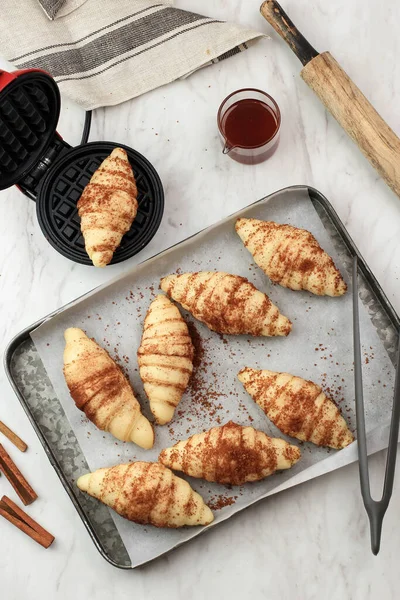 Rauwe Palm Sugar Croissant Voor Het Bakken Maken Croffle Croissant — Stockfoto