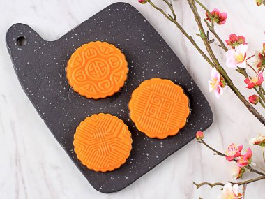 Ay çöreği Sonbahar Festivali için Portakallı Puding, Top View 