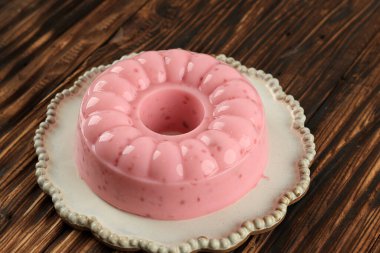 Puding Hunkwe veya Cente Manis, Cantik Manis, veya Jentik Manis Mung Fasulye Kremalı Sagoo İnci Pudingi Takjil Ramadhan için.