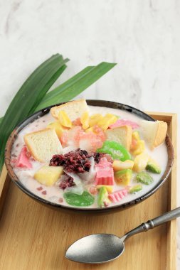 Es Goyobod, Mixed Ice Made from Coconut Milk, Sugar, and Various Topping. Goyobod is Rice Pudding. Popular as Street Food from bandung and Garut, West Java