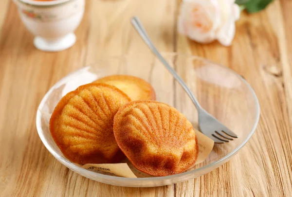 Prăjituri Franceze Madeleine Tort Unt Delicat Servite Ceașcă Ceai Fundal — Fotografie, imagine de stoc