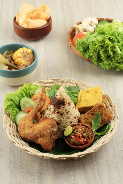 Nasi Tutug Oncom Hagyományos Sundanese Rice Meal Keverve Erjesztett Szójabab — Stock Fotó