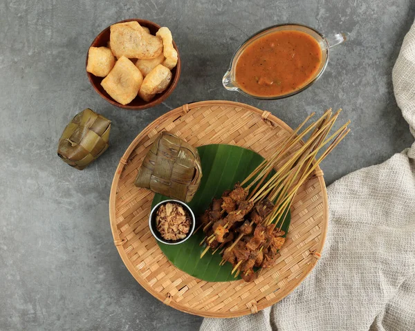 Sate Padang Spicy Beef Satay Aus Padang West Sumatra Serviert — Stockfoto