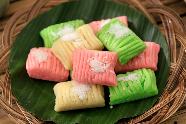 Gethuk Lindri Indonesischer Cassava Kuchen Mit Kokosnussbelag Verschiedene Jajan Pasar — Stockfoto