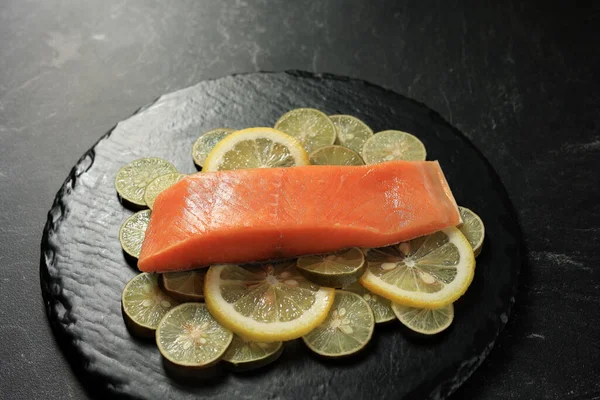 Fresh Raw Salmon Steak Slice Black Slate Plate Close — Stock Photo, Image
