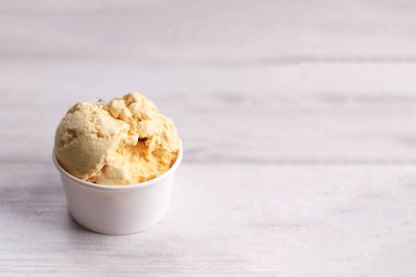 Beyaz Kupada Durian Dondurması, Metin İçin Boşluğu Kopyala 