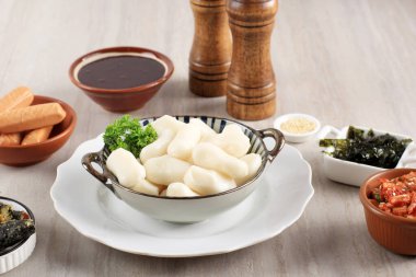 Tteokpokki veya Tteokbokki için Korece Tteok Pirinç Keki