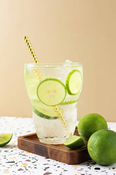 Glass Ice Lemonade Soda Gold Paper Straw Refreshing Summer Drink — Stock Photo, Image