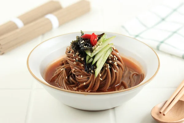 Bibim Naengmyeon Soba Noodles Buckwheat Cold Noodle Soup Guksu Korean — Stock Photo, Image