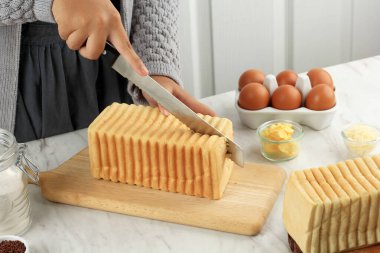 Roti Bakar Bandung için Dilimlenmiş Beyaz Ekmek, Adım Adım Mutfakta 