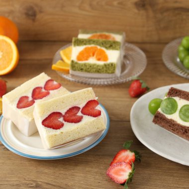 Japon Meyveli Sandviç Furutsu Sando, Popüler Asya Tatlısı