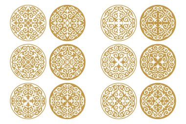 Beyaz arkaplanda, Kazak tarzında izole edilmiş farklı altın süslemeleri olan vektör seti. Yuvarlak dekor iki varyantta, pozitif ve negatif. Antik göçebelerin ulusal modelinin elementleri