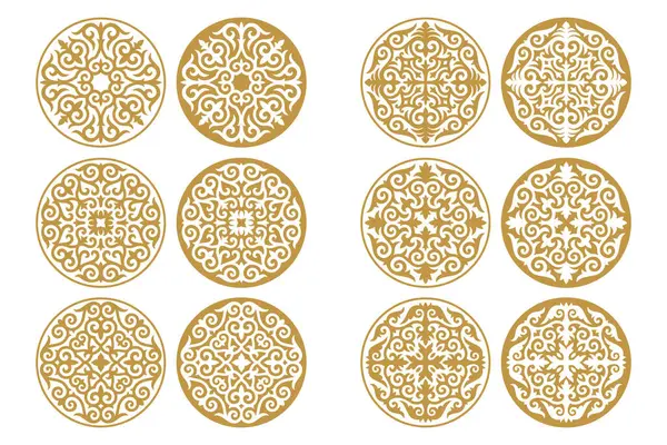 Beyaz arkaplanda, Kazak tarzında izole edilmiş farklı altın süslemeleri olan vektör seti. Yuvarlak dekor iki varyantta, pozitif ve negatif. Antik göçebelerin ulusal modelinin elementleri