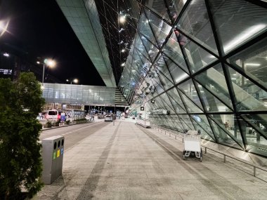 Krakow, Polonya - 08.08.2023: John Paul Uluslararası Havalimanı Krakow Balice, Polonya.