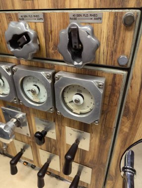 Portland, Oregon, ABD - 07.11.2024: OMSI, Portland Bilim ve Sanayi Müzesi. Müze sergileri.