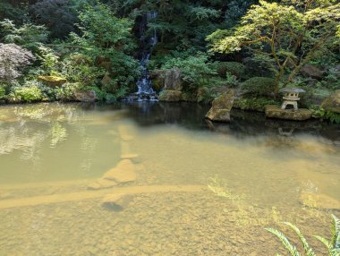 Portland Japon Bahçesi Portland, Oregon, ABD 'de geleneksel bir Japon bahçesidir..