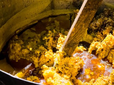 Apiary. Balmumu kullanılmış bal peteklerinden eritilir. Arkaplan.