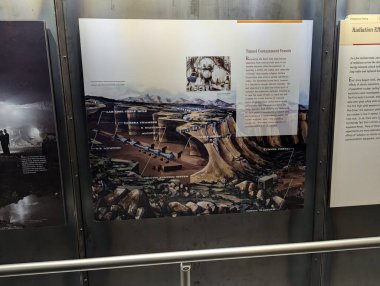 Las Vegas, Nevada, ABD - 08.04.2024: Ulusal Atom Test Müzesi. Müze sergileri.