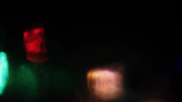 Siyah Arkaplanda Çok Renkli Işık Sızıntısı Görüntüsü Lens Stüdyosu Fişek — Stok video