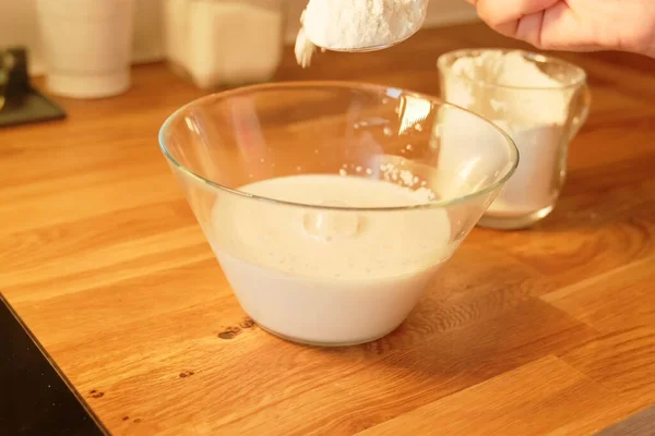 Proses Membuat Roti Bakpao Tepung Telur Cokelat Gemetar Susu Adonan — Stok Foto