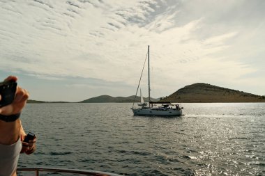 Karadağ 'da Adriyatik Denizi' nde yelkenli yat.