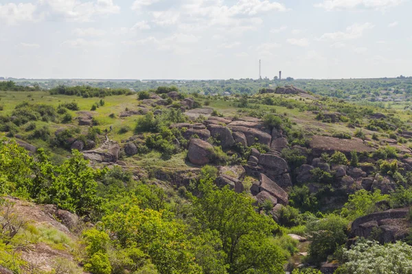 stock image View of Arbuzynsky canyon is a canyon near the Trykraty village, on the Arbuzynka river in the Voznesenskyi region of Mykolaiv Oblast of Ukraine