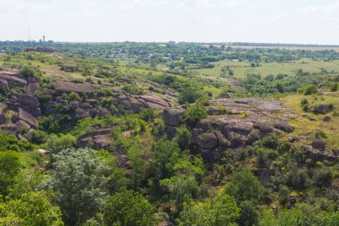 Arbuzynsky kanyonu, Ukrayna 'nın Mykolaiv Oblastı' nın Voznesenskyi bölgesinde Arbuzynka nehri kıyısındaki Trykraty köyü yakınlarında bulunan bir kanyondur.