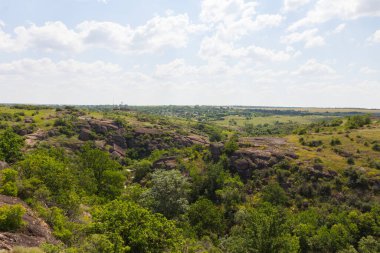 Arbuzynsky kanyonu, Ukrayna 'nın Mykolaiv Oblastı' nın Voznesenskyi bölgesinde Arbuzynka nehri kıyısındaki Trykraty köyü yakınlarında bulunan bir kanyondur.