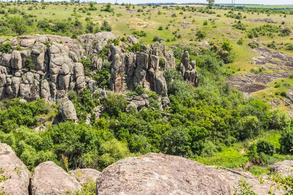 stock image View of Aktove Canyon is a canyon near the Aktove village, on the Mertvovod river in the Voznesenskyi region of Mykolaiv Oblast of Ukraine