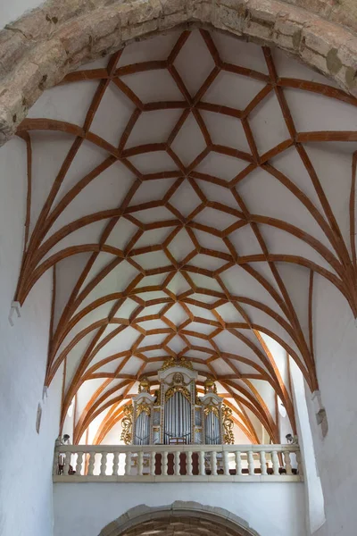 Org Prezhmer şehrindeki tarihi kilise kalesinde yer almaktadır. Transilvanya. Romanya